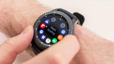 google assistant on samsung watch