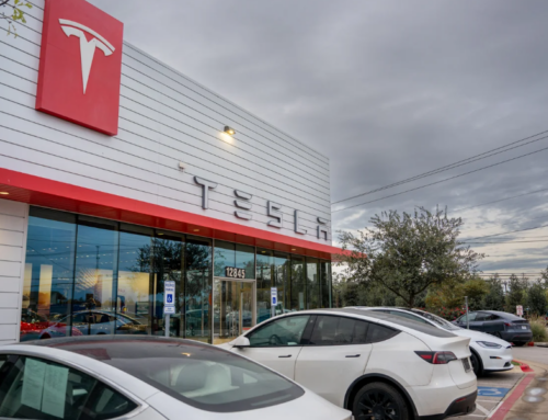 Tesla ကား Showroom မှာ ဗုံးများစွာ တွေ့ရှိ