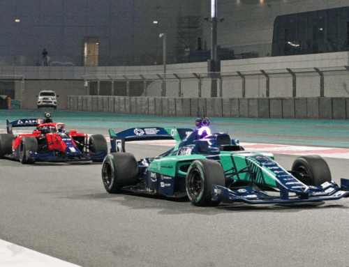 အဘူဒါဘီ မှာ ကမ္ဘာ့ ပထမဆုံး မောင်းသူမဲ့ ကားမောင်းပြိုင်ပွဲ ကျင်းပ