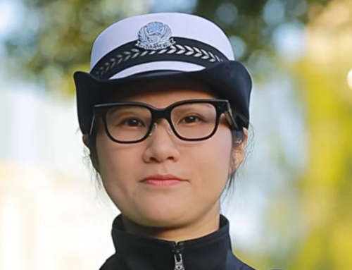 တရုတ်က ယာဉ်ထိန်းရဲတွေ  AI နည်းပညာသုံး စမတ်မျက်မှန်တွေကို စတင်အသုံးပြု