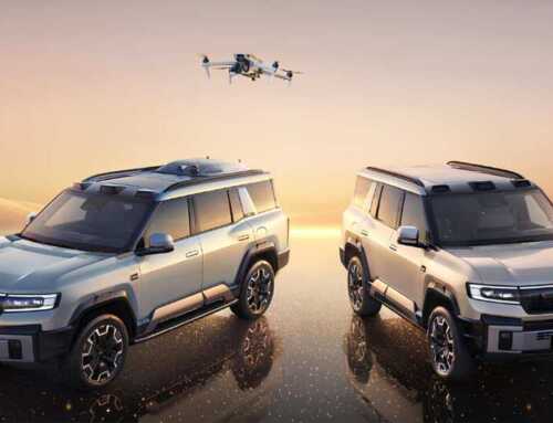 ယာဉ်ကြောပိတ်ဆို့မှုကို ကြည့်ဖို့ ကားခေါင်မိုးပေါ်ကနေ Drone လွှတ်တင်လိုက်တဲ့ BYD ကားပိုင်ရှင်ရဲ့ ရုပ်သံ နာမည်ကြီးနေ