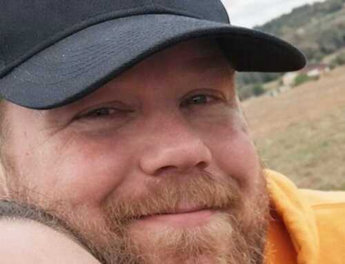 ဂိမ်းစက် အသိမ်းခံရလို့ မွေးစားဖခင်ကို ၁၁ နှစ်အရွယ် သားဖြစ်သူ သေနတ်နဲ့ပစ်သတ်