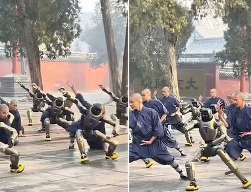 ရှောင်လင်ဘုန်းကြီးတွေနဲ့အတူ သိုင်းကျင့်နေတဲ့ တရုတ် လူတူစက်ရုပ်တွေ